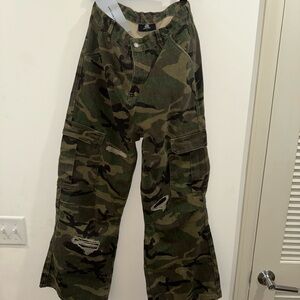 Men's Camouflage Cargo Pants Brand New sz33